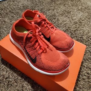 MENS NIKE FLYKNIT FREE RUN